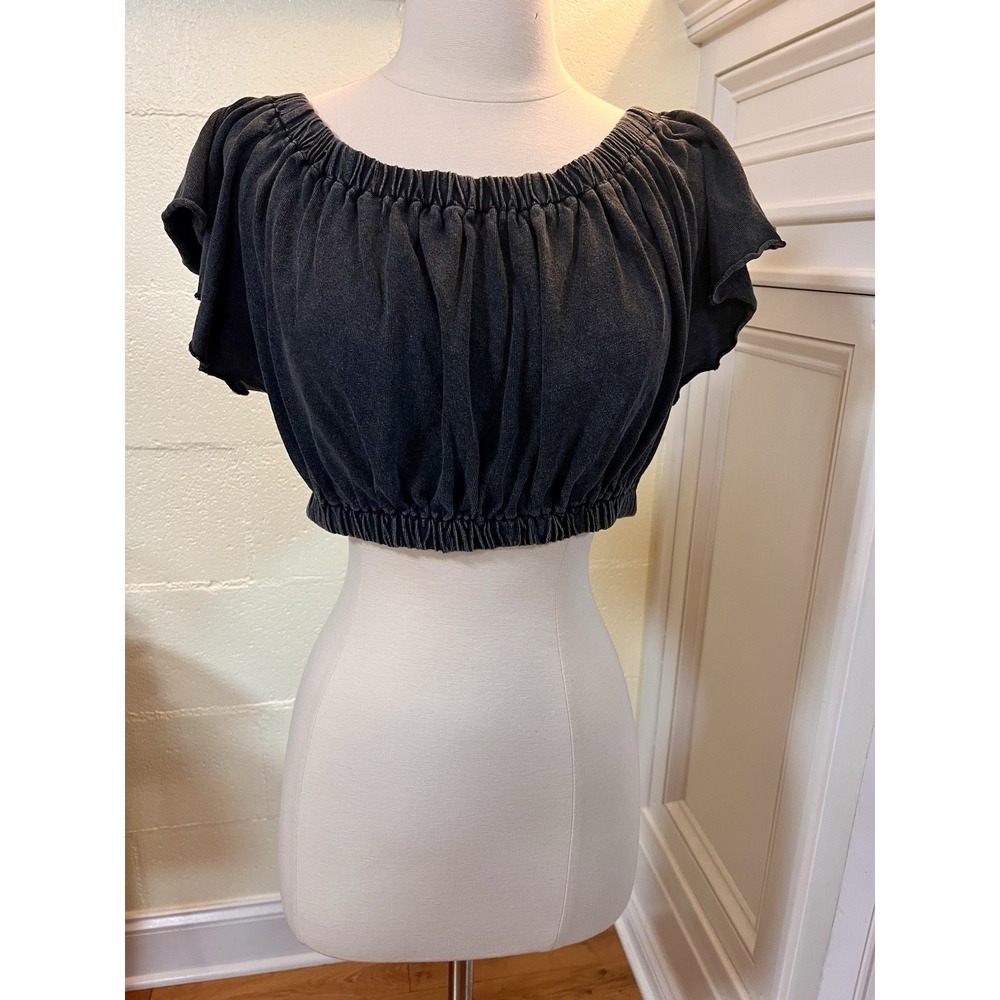 URBAN OUTFITTERS Off Shoulder Ruffle Sleeve Boho Black Cotton CROP TOP Sz Large - Picture 2 of 8